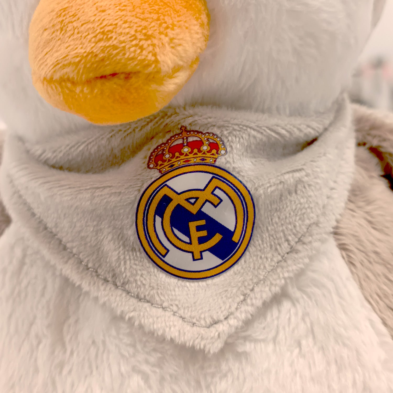 Peluche Pingüino Real Madrid 25cm