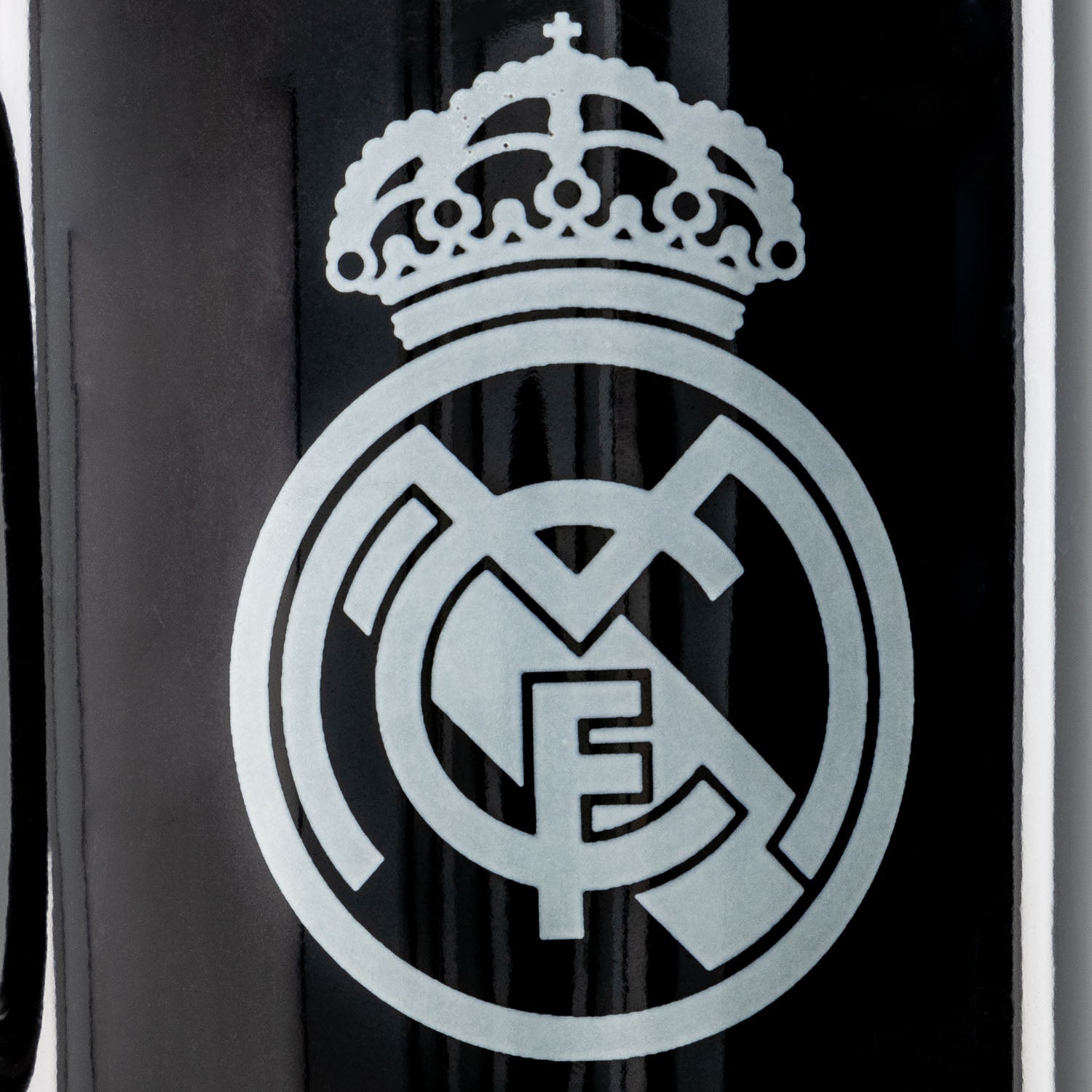 Taza Negra Cerámica Escudo Real Madrid