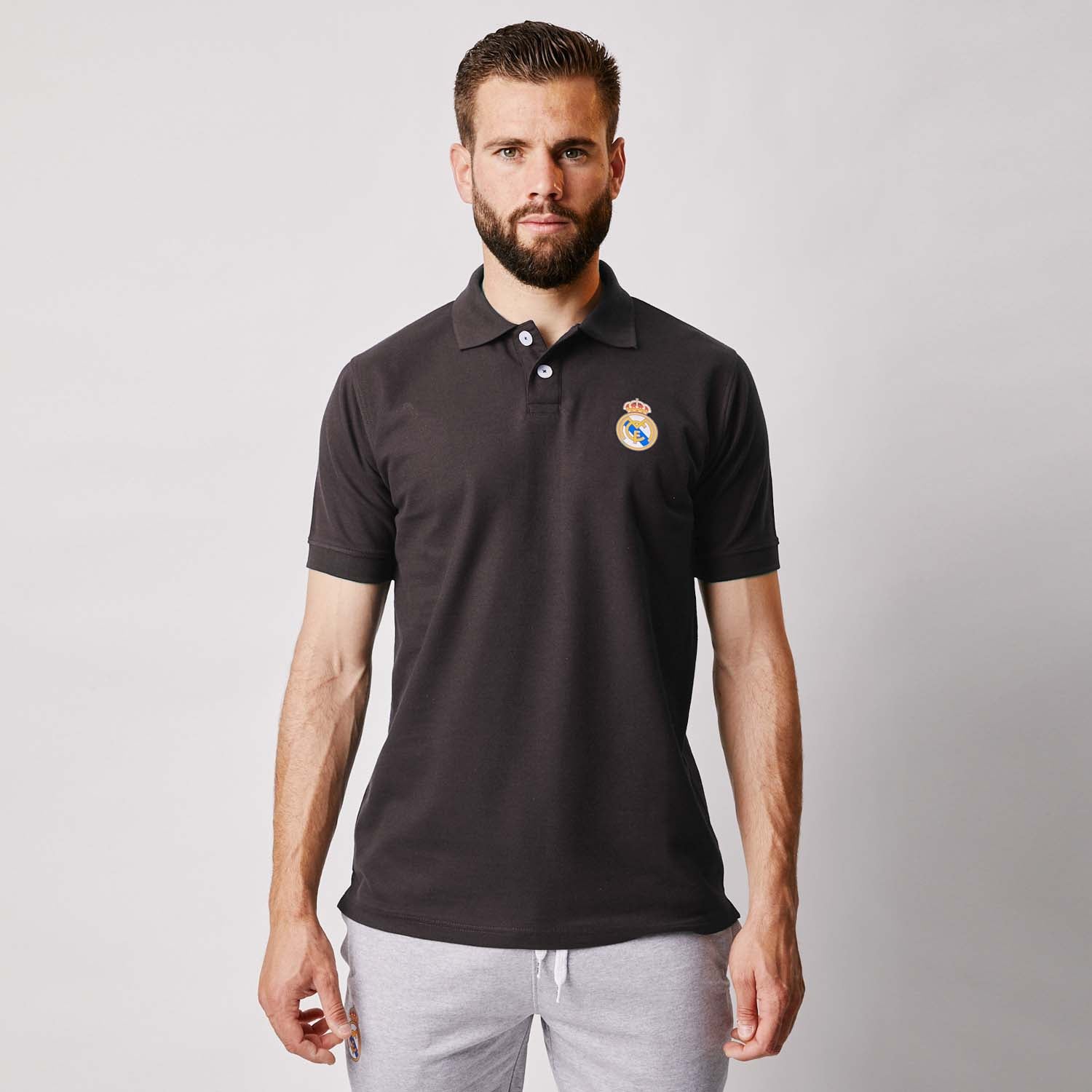 Polo Gris Oscuro Hombre Escudo Color Essentials