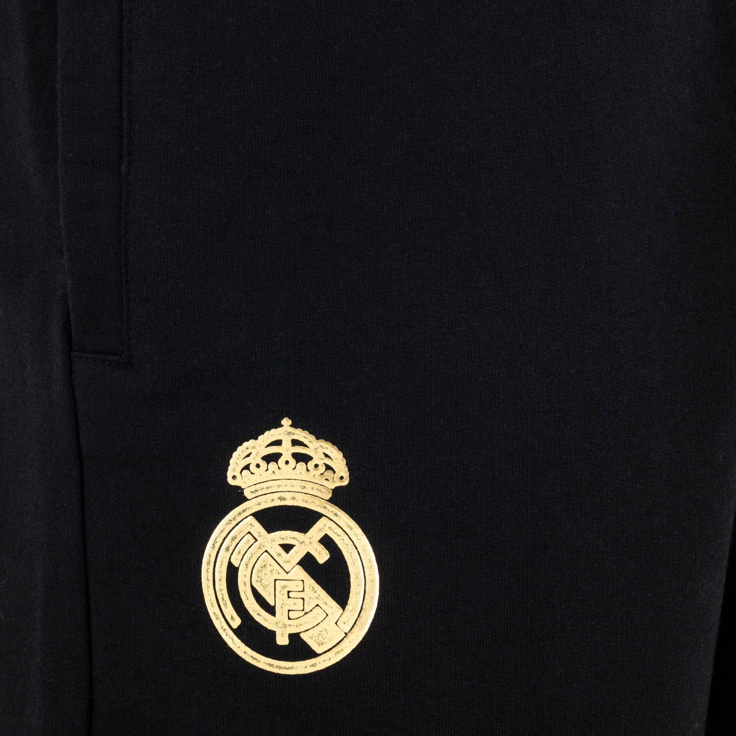 Pantalón Corto Hombre Black & Gold