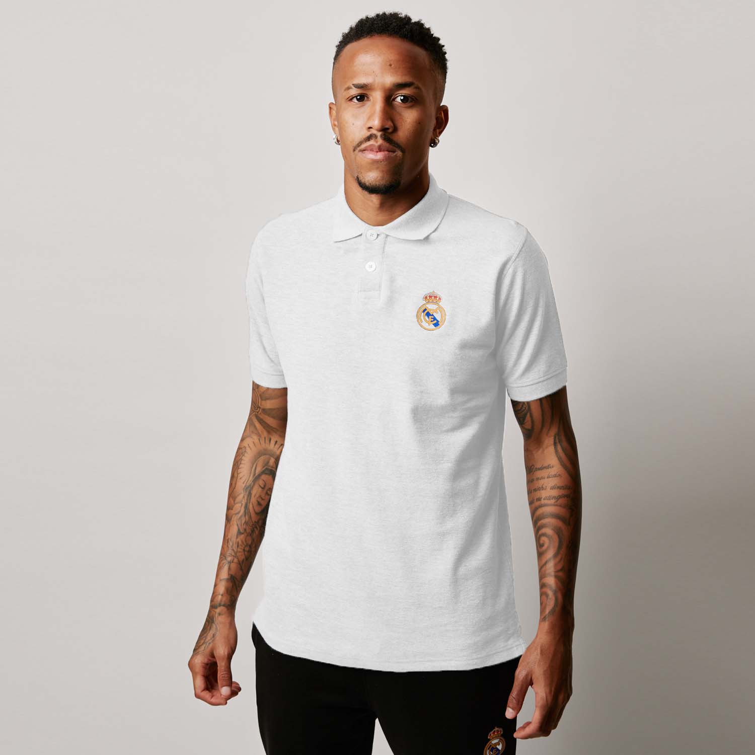 Polo Blanco Hombre Escudo Color Essentials
